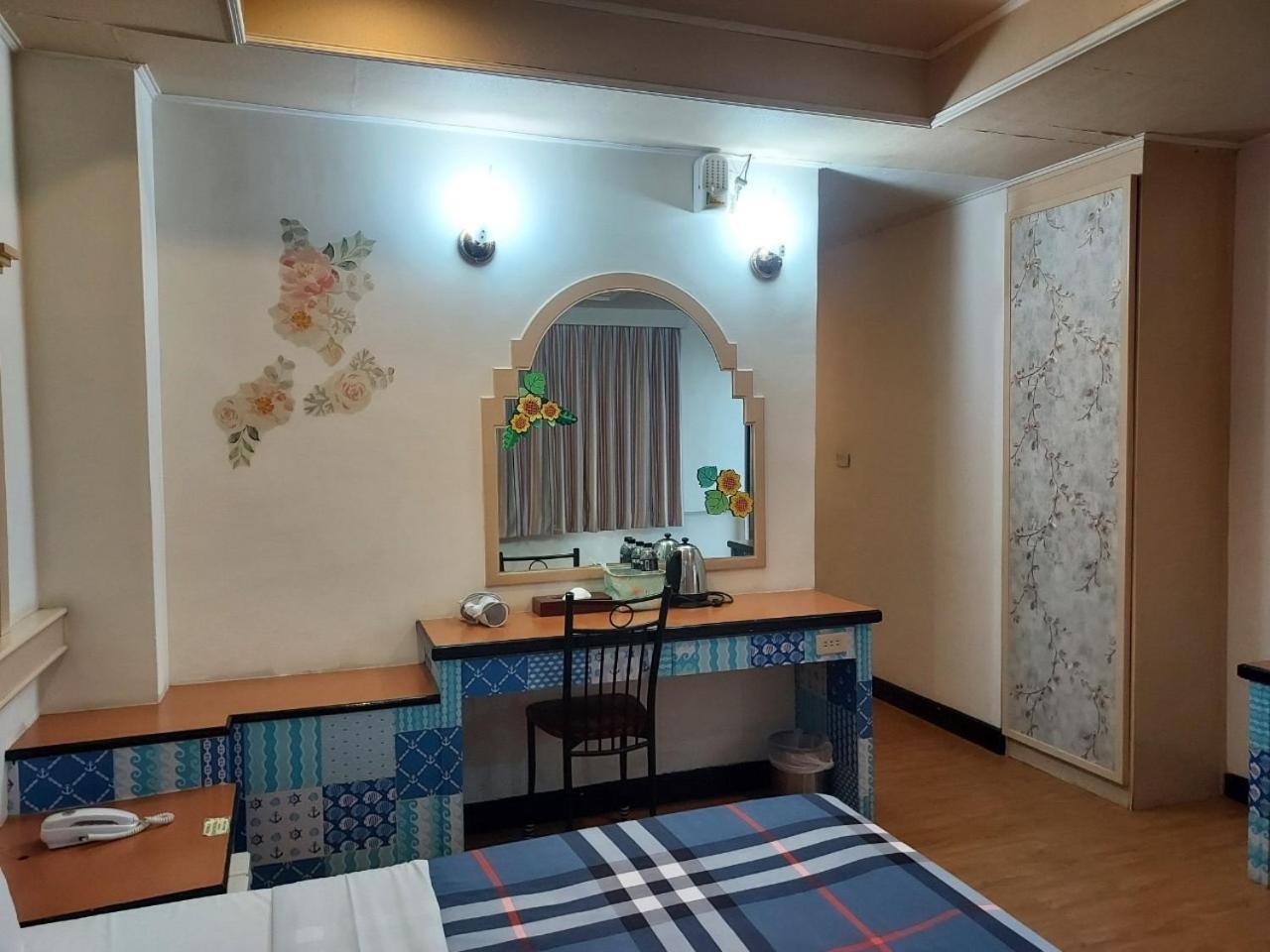 Fu Men Hotel Pingtung Kamer foto