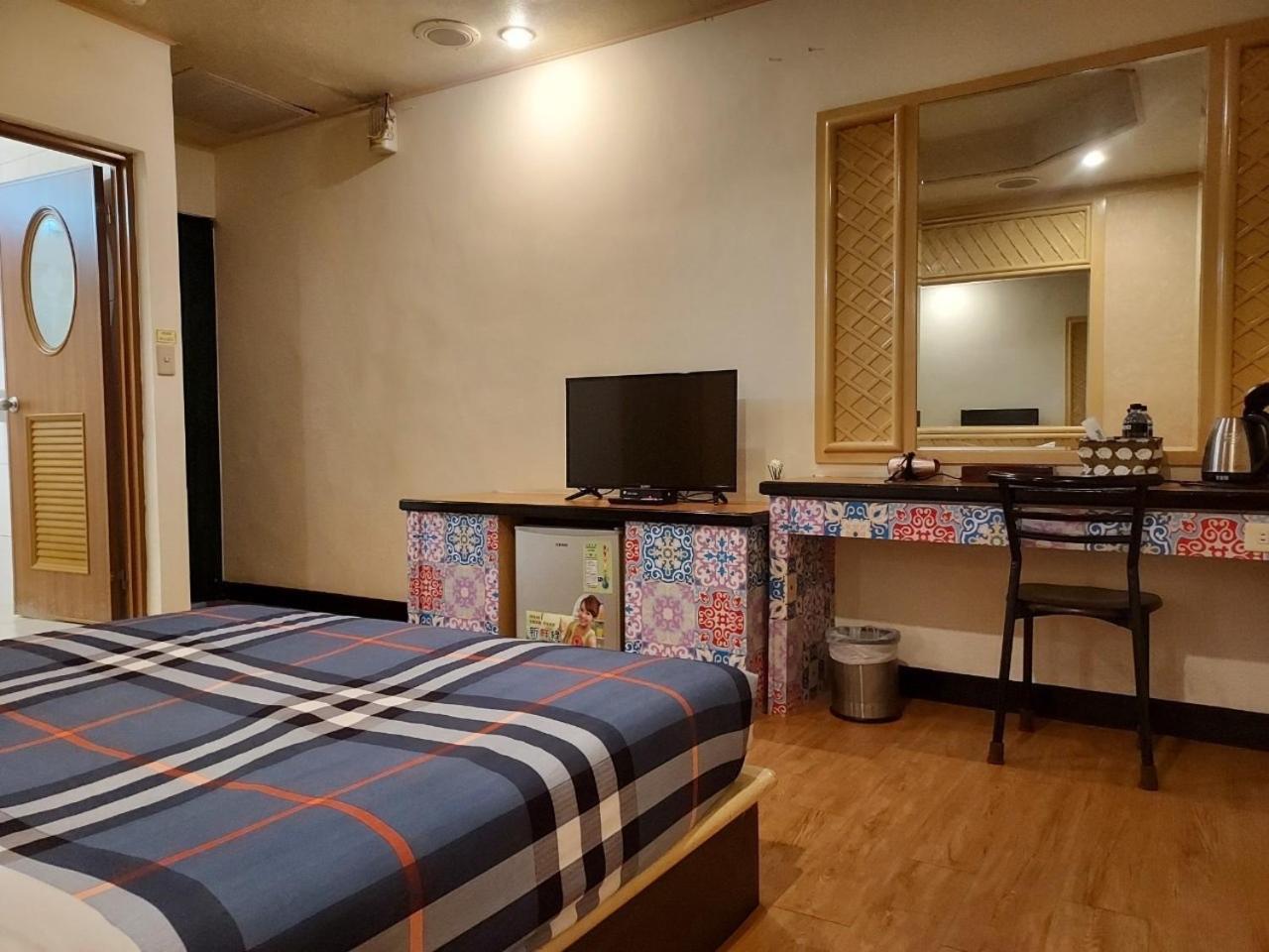 Fu Men Hotel Pingtung Kamer foto