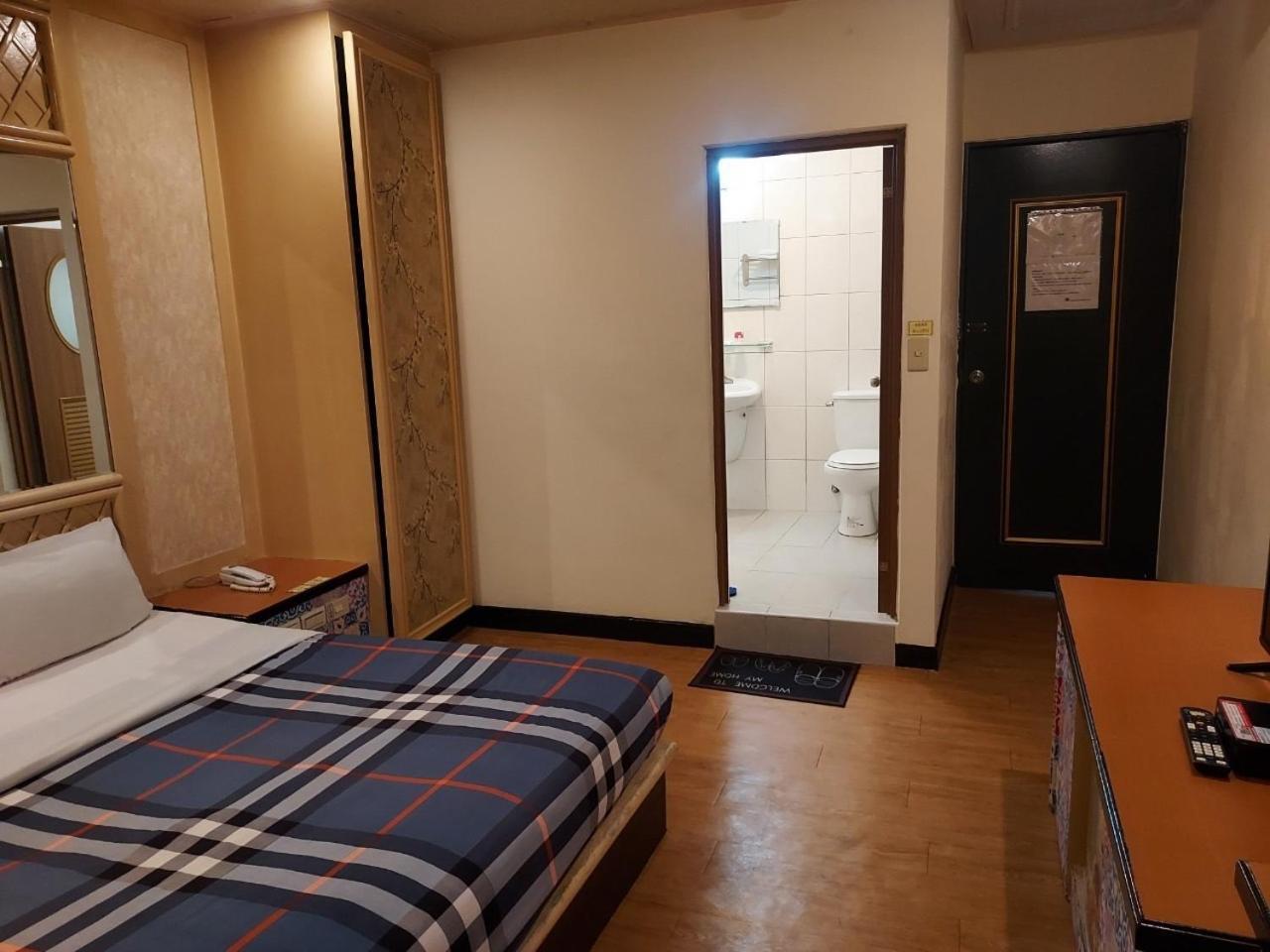 Fu Men Hotel Pingtung Kamer foto