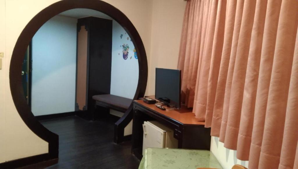Fu Men Hotel Pingtung Kamer foto