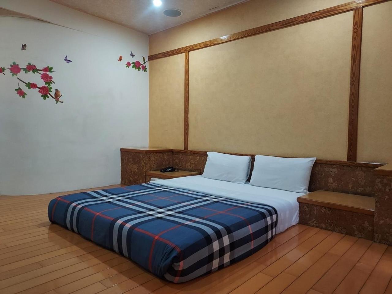 Fu Men Hotel Pingtung Kamer foto