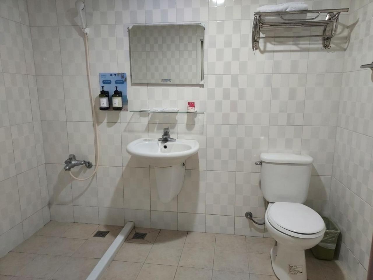 Fu Men Hotel Pingtung Kamer foto