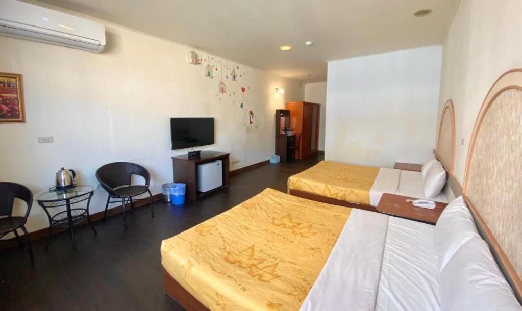Fu Men Hotel Pingtung Kamer foto